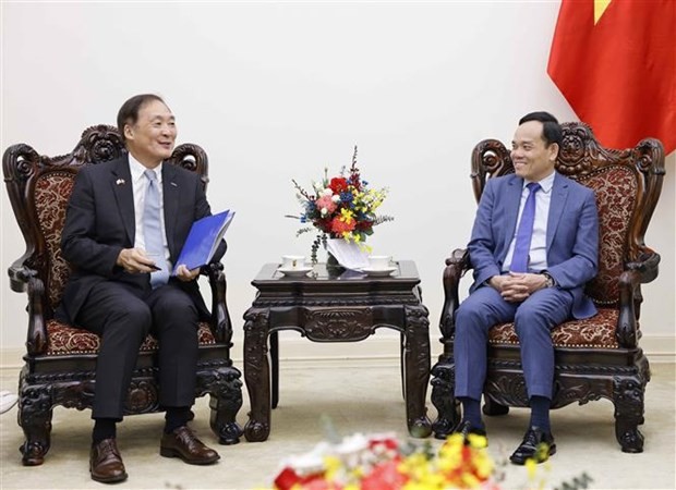 Deputy PM Tran Luu Quang receives KOICA President Chang Won Sam in Hanoi