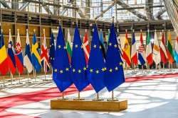 Hội nghị thượng đỉnh EU: Viện trợ Ukraine là trọng tâm, tính toán về an ninh châu Âu và mở rộng khối