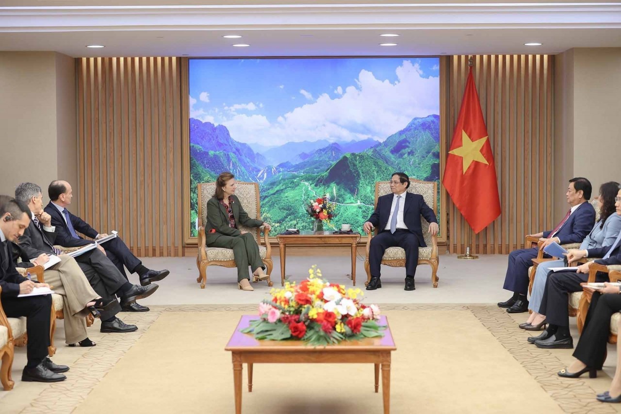 PM Pham Minh Chinh receives Argentinean Minister Diana Elena Mondino