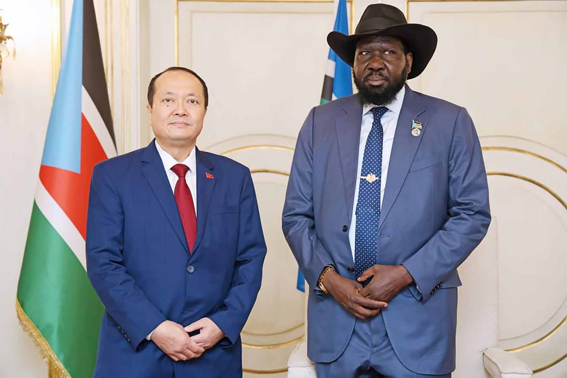 Đại sứ Nguyễn Huy Dũng trình Thư ủy nhiệm lên Tổng thống Cộng hòa Nam Sudan