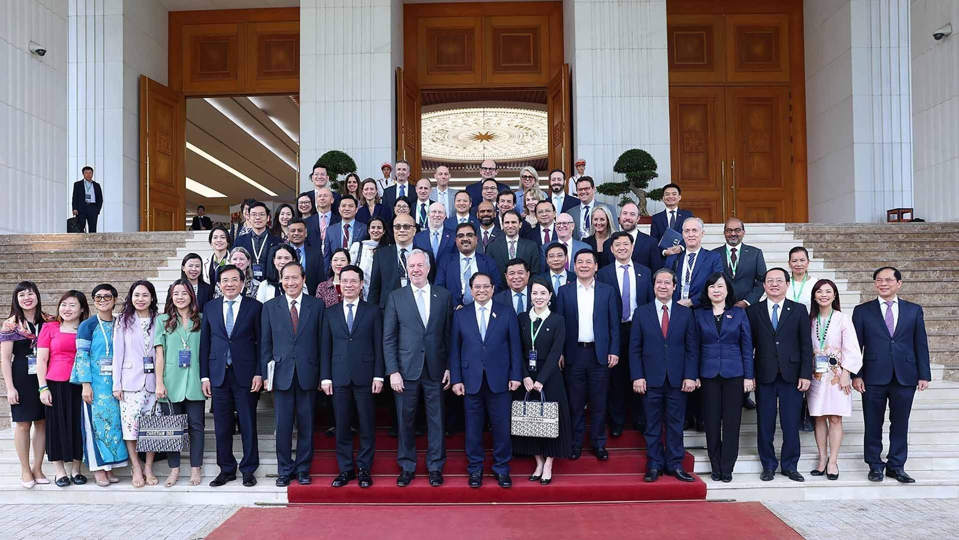 Thủ tướng Phạm Minh Chính với các doanh nghiệp của Hội đồng Kinh doanh Hoa Kỳ-ASEAN. (Nguồn: TTXVN)