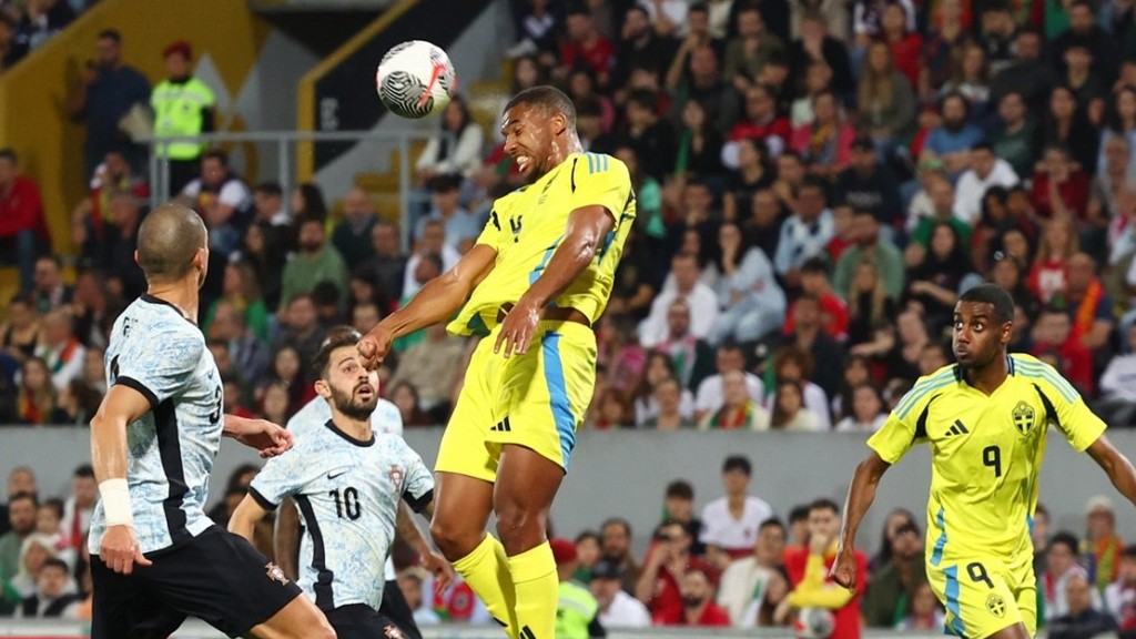 Bóng đá giao hữu: Đội tuyển Bồ Đào Nha thắng đậm tuyển Thụy Điển; Venezuela thua nhẹ Italy
