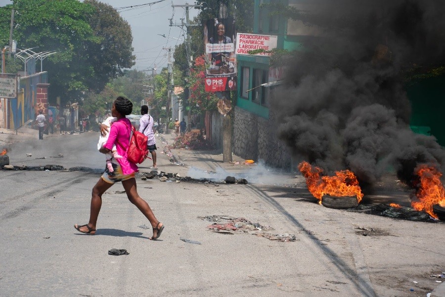 Khủng hoảng Haiti: Nhiều nước khẩn cấp sơ tán công dân, quân đội Mỹ đã sẵn sàng, LHQ hoan nghênh bước tiến quan trọng