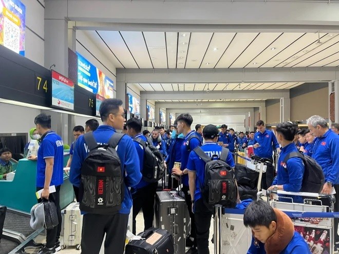 Vòng loại World Cup 2026: Đội tuyển Việt Nam rời Indonesia trở về nước