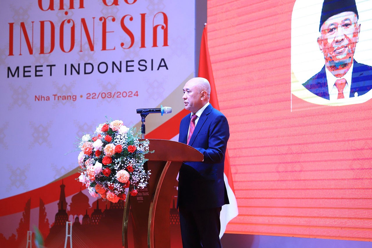 ông Teten Masduki, Bộ trưởng Bộ Hợp tác xã và Doanh nghiệp vừa và nhỏ Indonesia phát biểu tại Hội nghị.