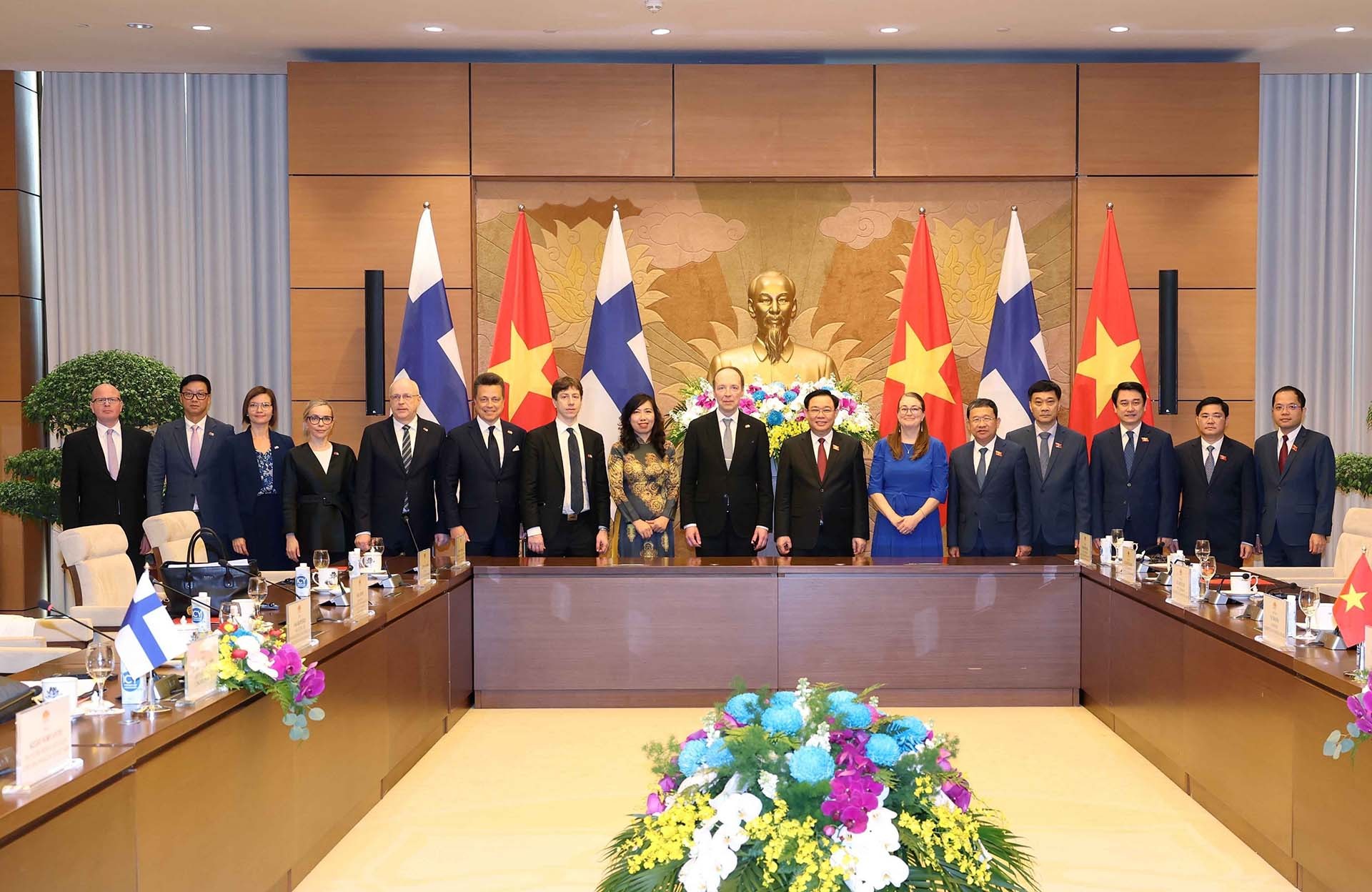 Việt Nam coi trọng phát triển quan hệ hữu nghị truyền thống và hợp tác nhiều mặt với Phần Lan