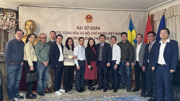 Hướng tới xây dựng Hội chuyên gia khoa học-công nghệ người Việt Nam tại Thụy Điển