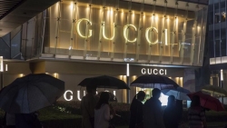 Gucci và nhiều hãng xa xỉ phẩm quốc tế 'gặp bão' tại Trung Quốc