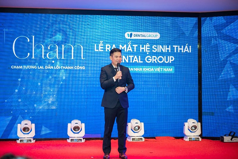 Ông Nguyễn Văn Bằng - Đại diện quỹ Dental Capital chia sẻ về quỹ tại Lễ ra mắt Dental Group.