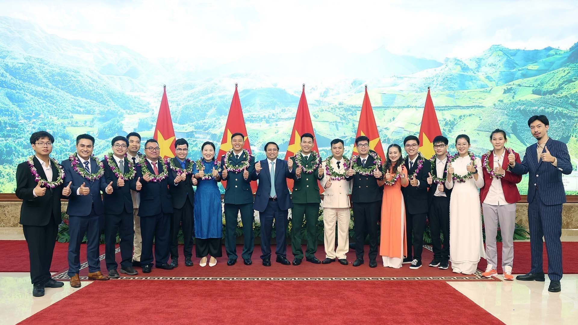 Thủ tướng Phạm Minh Chính chủ trì hội nghị gặp mặt và đối thoại với thanh niên