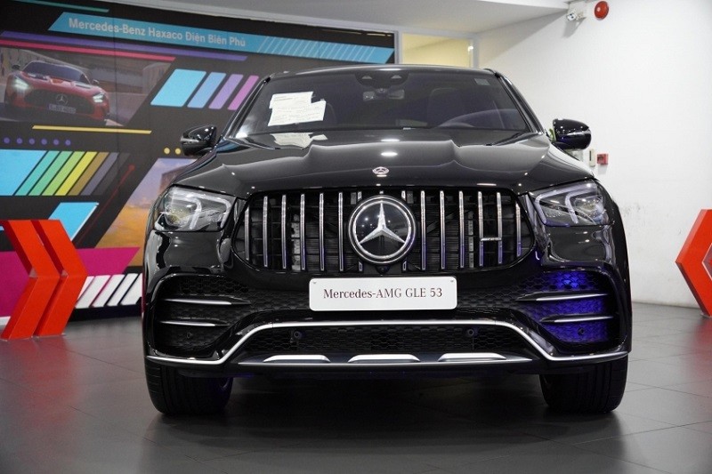 Mức giảm giá xe Mercedes-AMG GLE 53 Coupe lên tới 1 tỷ vì quá kén khách.