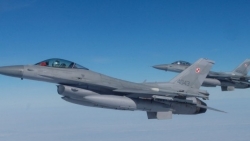 Ukraine khoe 'đòn giáng nặng' ở Biển Đen, trang mạng Nga tiết lộ số máy bay F-16 lớn có thể đến tay Kiev
