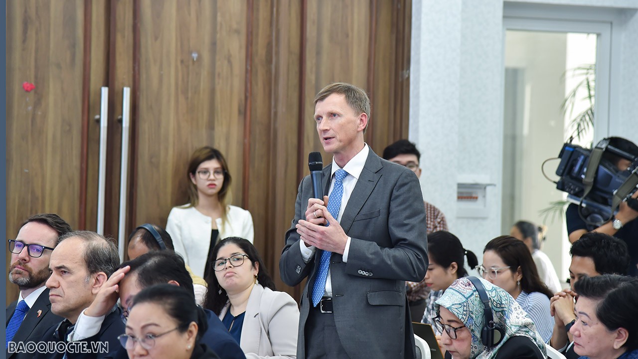 Toàn cảnh buổi họp báo quốc tế về Diễn đàn Tương lai ASEAN 2024 Toàn cảnh buổi họp báo quốc tế về Diễn đàn Tương lai ASEAN 2024