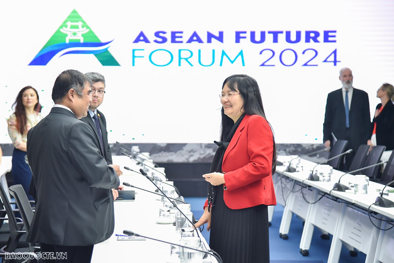 Toàn cảnh buổi họp báo quốc tế về Diễn đàn Tương lai ASEAN 2024 Toàn cảnh buổi họp báo quốc tế về Diễn đàn Tương lai ASEAN 2024