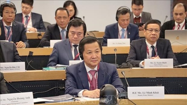 Deputy PM Le Minh Khai attends programme VELP at Harvard University