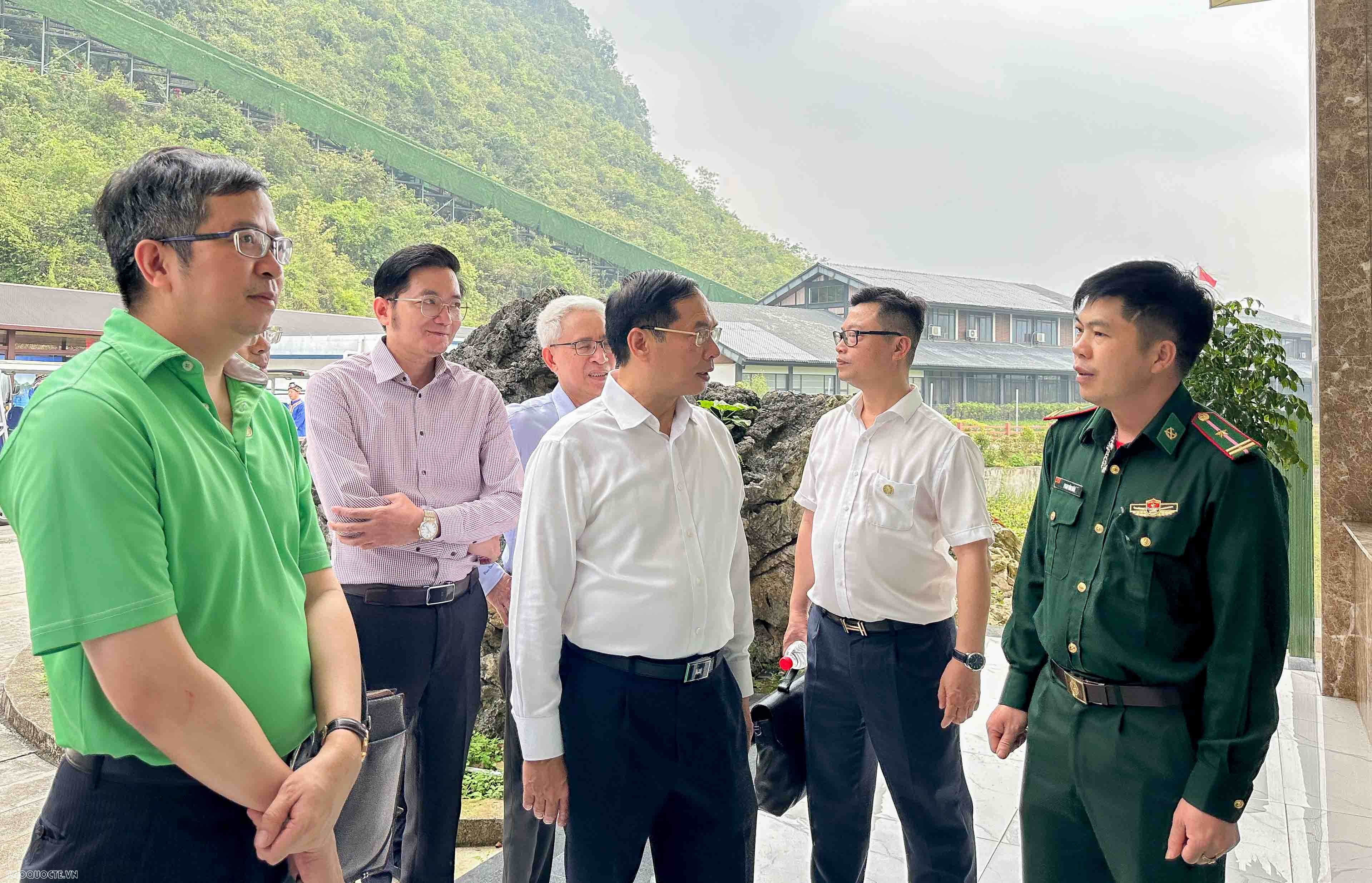 Thúc đẩy giao lưu du lịch tại khu cảnh quan khai thác chung đầu tiên trên biên giới Việt Nam-Trung Quốc