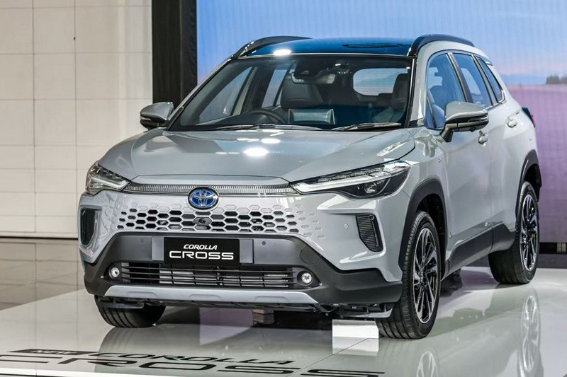 Toyota Corolla Cross 2024 chốt lịch ra mắt vào ngày 6/5 tới đây. 