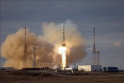 Tàu vũ trụ của Nga về Trái đất, hạ cánh an toàn