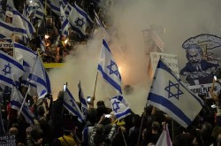 Dân Israel phẫn nộ đổ ra đường kêu gọi Thủ tướng Netanyahu sớm đat thỏa thuận ngừng bắn tại Dải Gaza