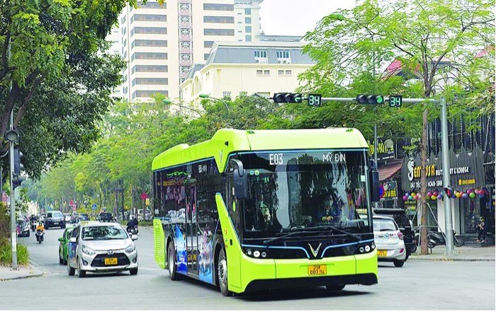 Green transportation - An urgent requirement in Vietnam