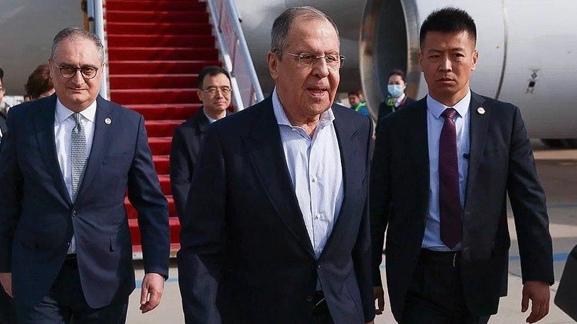 Ngoại trưởng Nga đến thăm, Trung Quốc phát cảnh báo các nước 'đừng nên bôi nhọ' quan hệ Moscow-Bắc Kinh