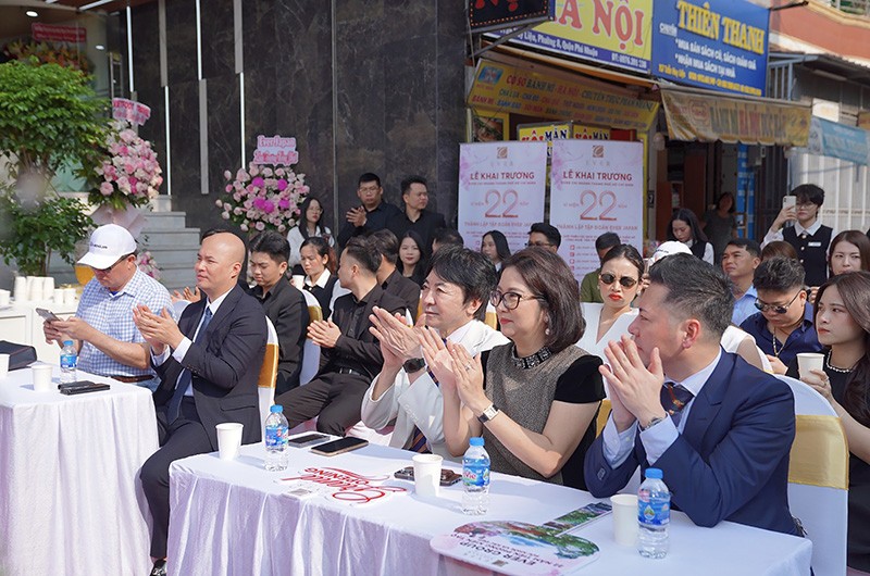 Các khách mời tham dự tại sự kiện khai trương Ever Việt Nam khu vực phía Nam và kỷ niệm 22 năm thành lập Tập đoàn Ever Nhật Bản.