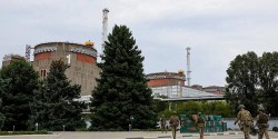 Nhà máy điện hạt nhân Zaporizhzhia bị tấn công trực diện, IAEA nói hành động nguy hiểm, Nga quyết làm ra lẽ