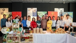 Định vị thương hiệu cà phê Việt ở Singapore và ‘sải bước’ ra thế giới