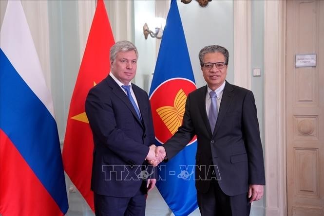 Thúc đẩy hợp tác giữa tỉnh Ulyanovsk (Nga) với các địa phương của Việt Nam