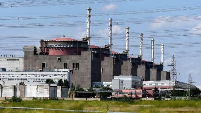 Nhà máy điện hạt nhân Zaporizhzhia lại bị tấn công, IAEA nói ai đó 'đang đùa với lửa'