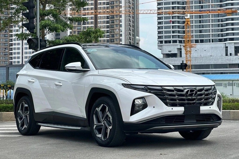 Tại phân khúc C-SUV, Hyundai Tucson là sản phẩm có giá khởi điểm gần nhất với Mazda CX-5