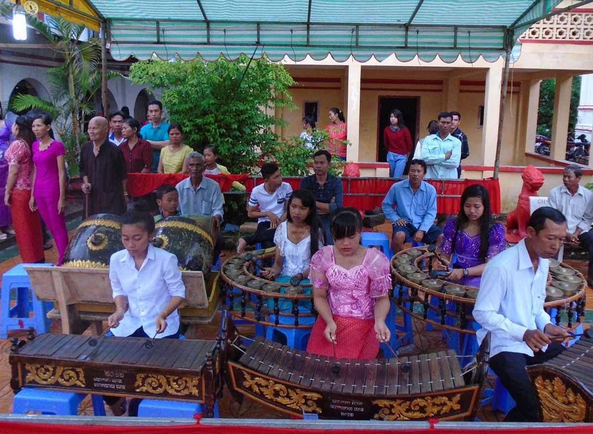 Sắc màu văn hóa truyền thống của đồng bào Khmer trên vùng đất Chín Rồng