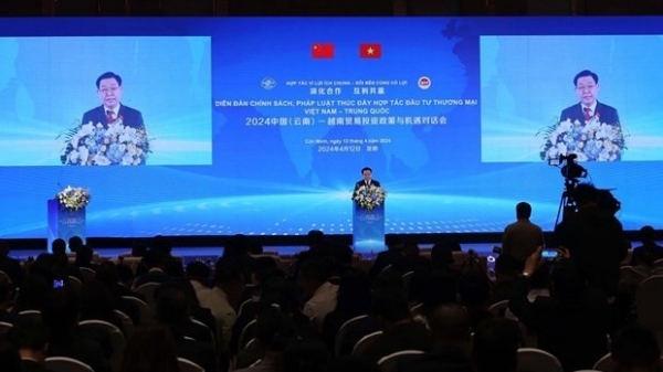 NA Chairman Vuong Dinh Hue affirms support for cooperation between Vietnamese localities, China’s Yunnan