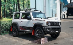 Cập nhật bảng giá lăn bánh Suzuki Jimny vừa ra mắt