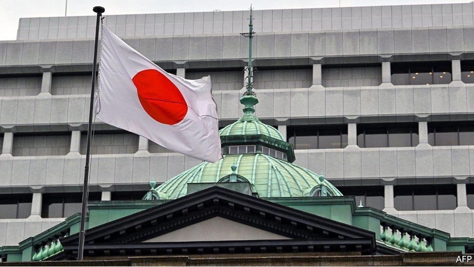 Đồng yên yếu có khả năng buộc Ngân hàng Trung ương Nhật Bản (BOJ) lựa chọn tăng lãi suất. (Nguồn: The Economist)