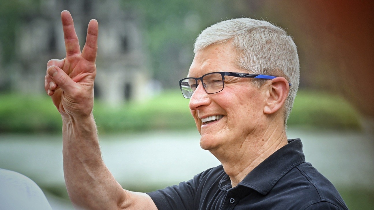 CEO Tim Cook đến Hà Nội, Tập đoàn Apple cam kết tăng chi tiêu tại Việt Nam