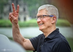CEO Tim Cook đến Hà Nội, Tập đoàn Apple cam kết tăng chi tiêu tại Việt Nam