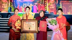 NTK Thoa Trần góp phần tôn vinh lịch sử - văn hóa Hùng Vương qua ngôn ngữ thời trang