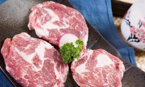 Giá heo hơi hôm nay 17/4: Giá heo hơi tăng 1000 đồng; Năm loại thịt ngon của lợn hiếm thấy- khó mua. (Nguồn: ngoisao.net)