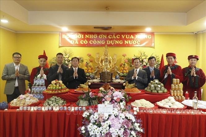 Giỗ Tổ Hùng Vương 2024: Kiều bào tại Nga tỏ lòng thành kính, tưởng nhớ các Vua Hùng