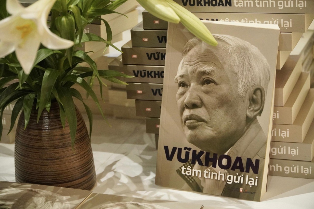 Former Deputy Prime Minister Vu Khoan's reflections passed on to younger generation