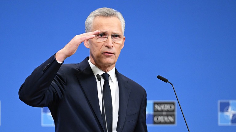 Tổng thư ký Stoltenberg: Ukraine bị đánh bại 4 tháng nay, các thành viên có quyền giúp Kiev mà không khiến NATO 'liên lụy'