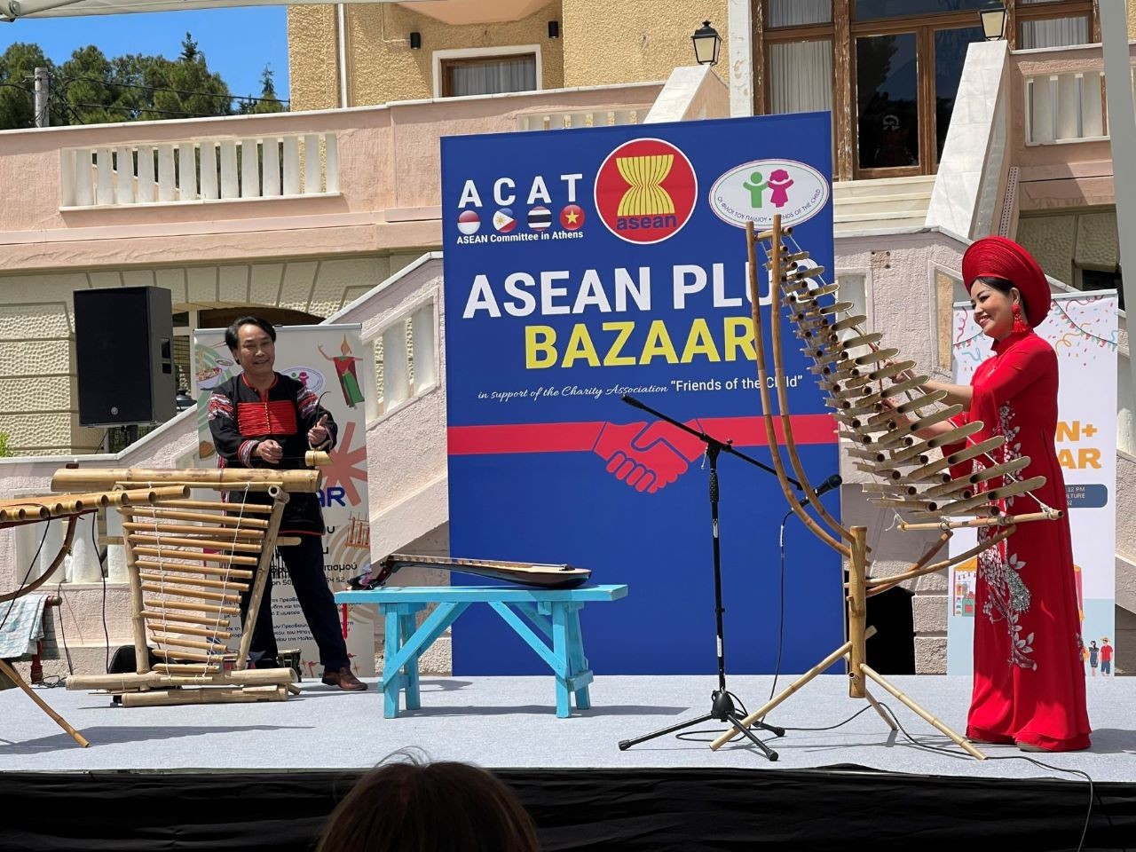 Đại sứ quán Việt Nam tại Hy Lạp tham dự ASEAN Bazaar 2024