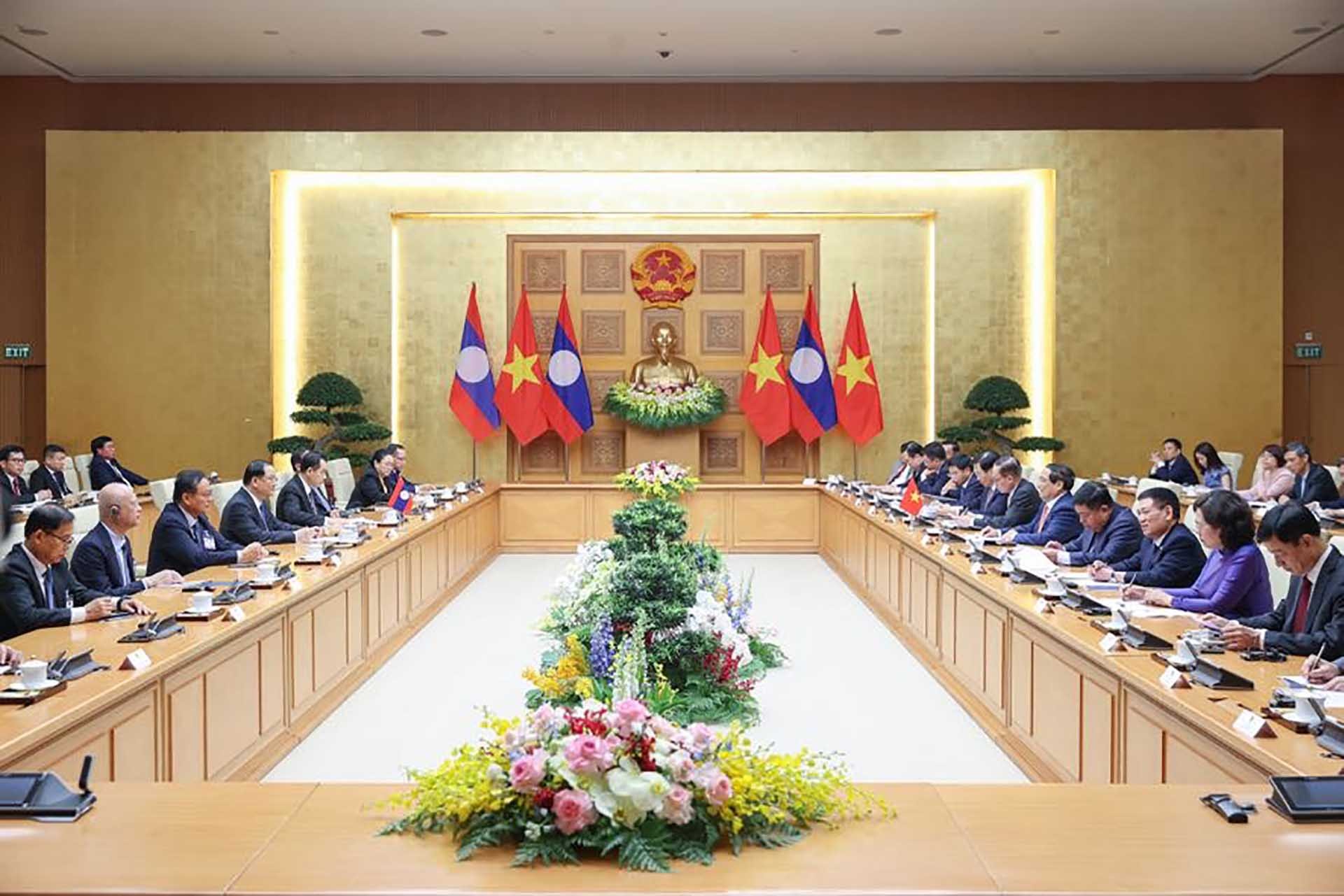Việt Nam-Lào cần tăng cường kết nối hai nền kinh tế trong thời gian tới