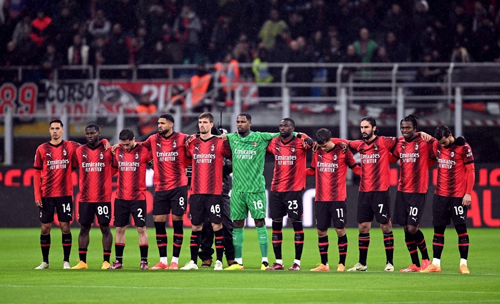 Đội hình xuất phát của chủ nhà AC Milan.