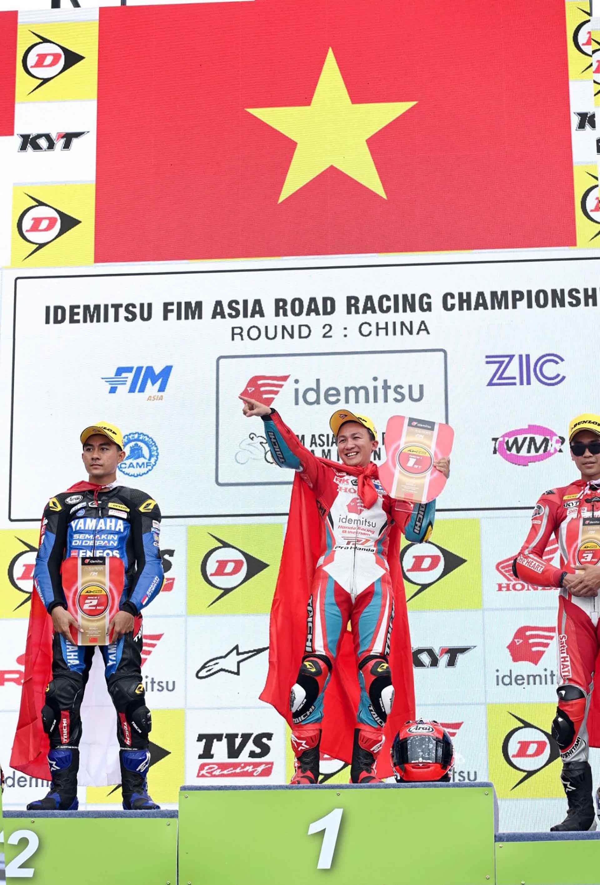 Tay đua Cao Việt Nam về Nhất tại giải vô địch đua moto châu Á tại Châu Hải, Trung Quốc