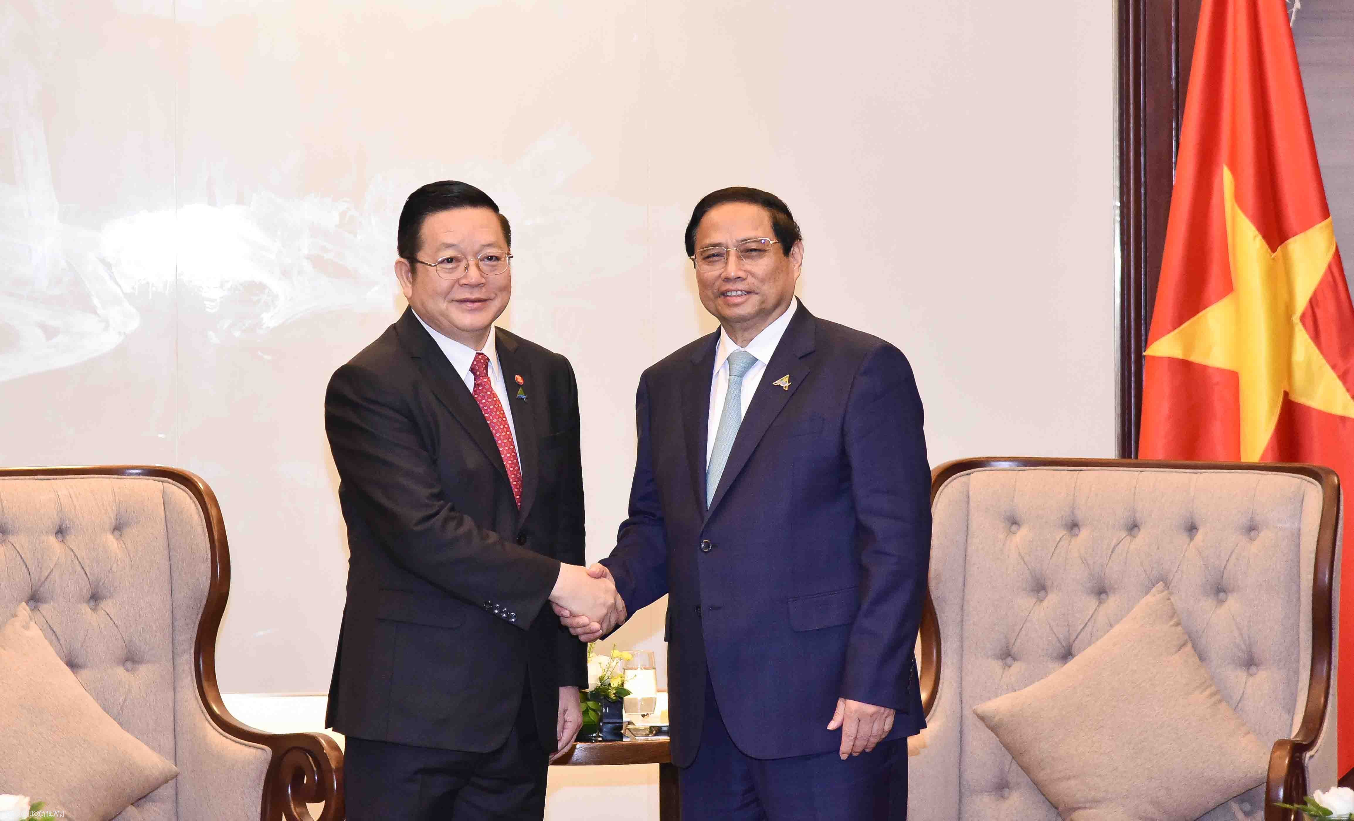 Prime Minister Pham Minh Chinh receives ASEAN Secretary-General Kao Kim Hourn