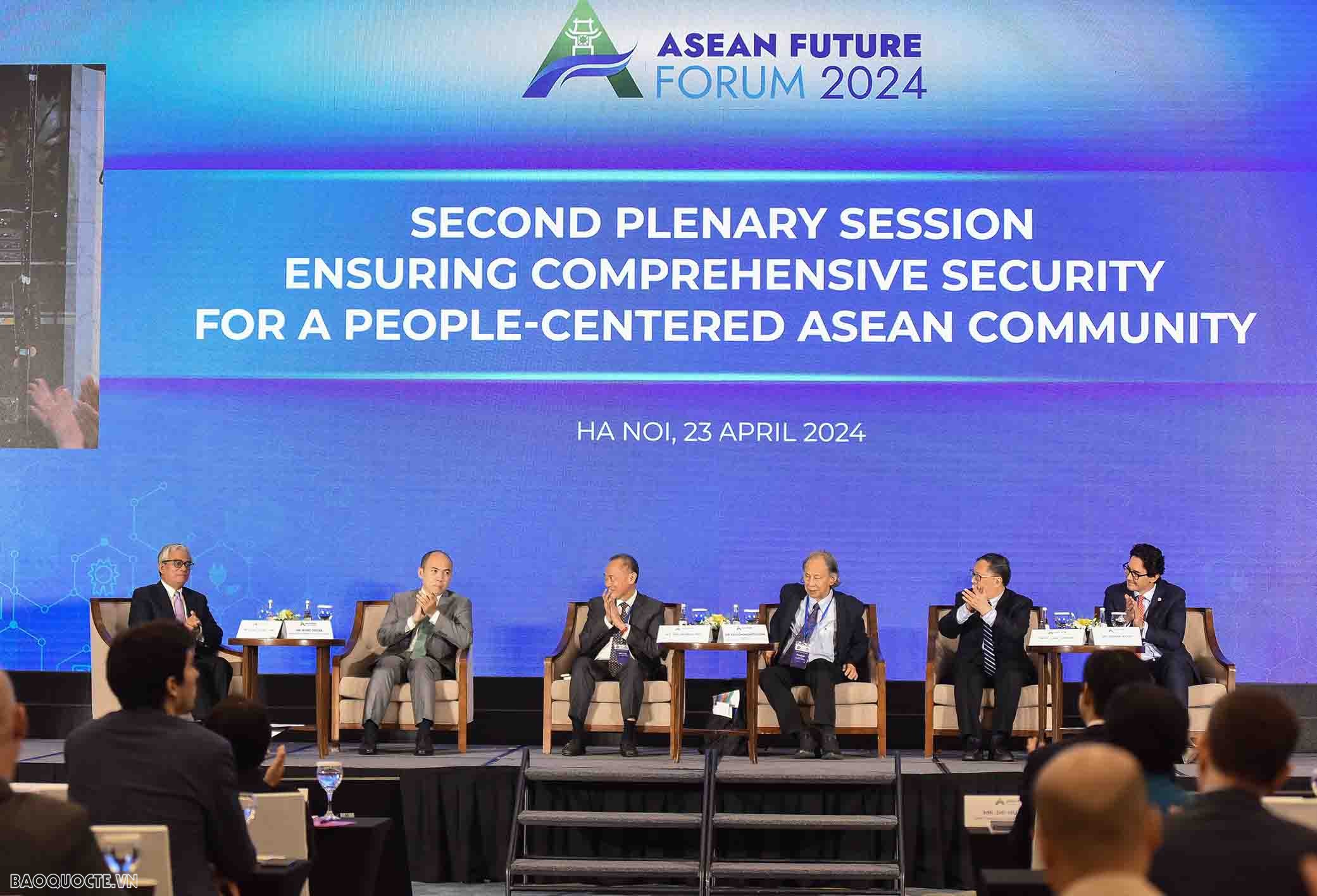 Phiên toàn thể thứ hai Diễn đàn Tương lai ASEAN 2024: Bảo đảm an ninh toàn diện vì Cộng đồng lấy người dân làm trung tâm