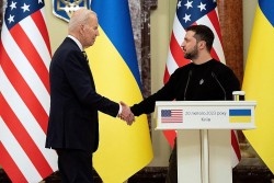 Cách Tổng thống Biden 'gửi quyền lợi' trong gói viện trợ 61 tỷ USD của Mỹ dành cho Ukraine