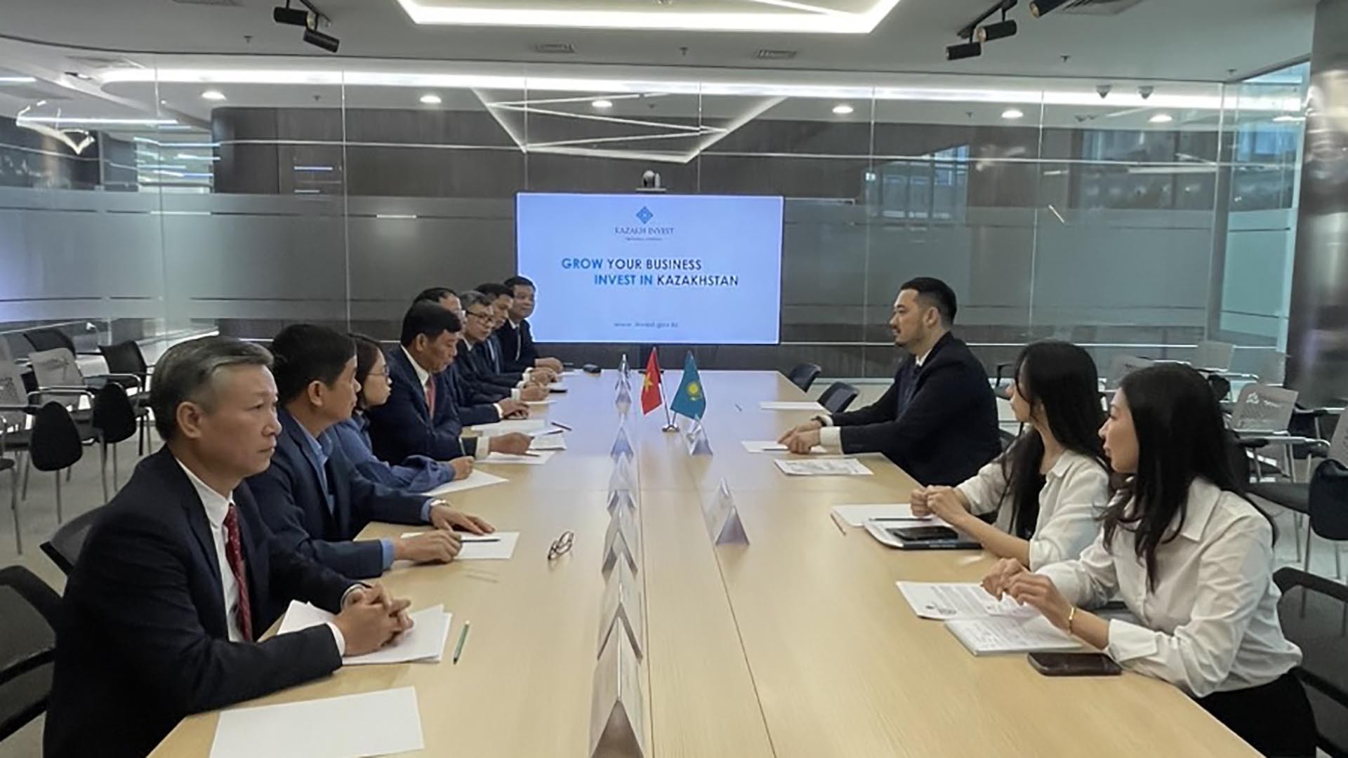 Đoàn đại biểu tỉnh Bắc Ninh thăm làm việc tại Kazakhstan